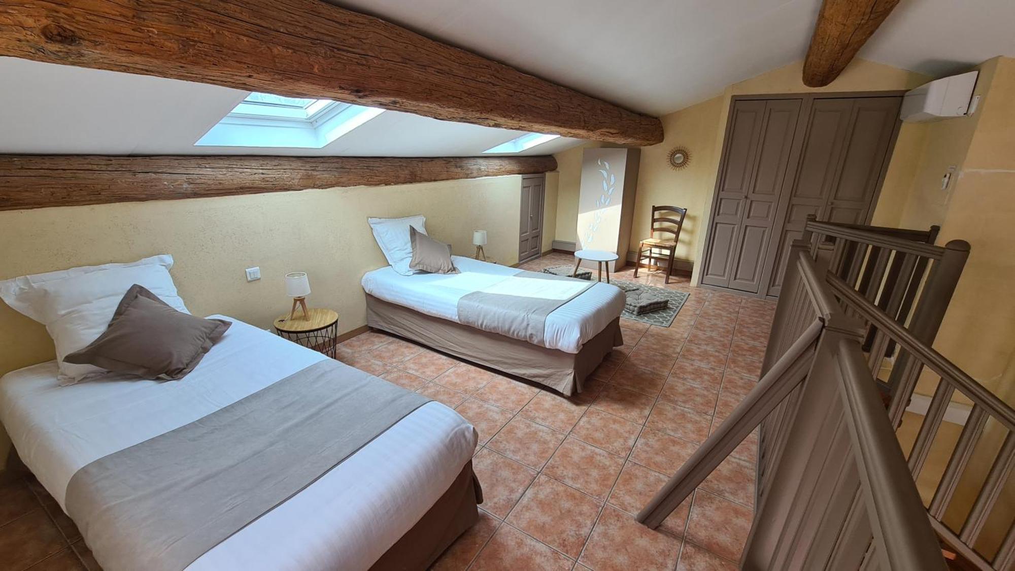 Logis Hotel La Bastide Saint Bach Suze-la-Rousse Δωμάτιο φωτογραφία